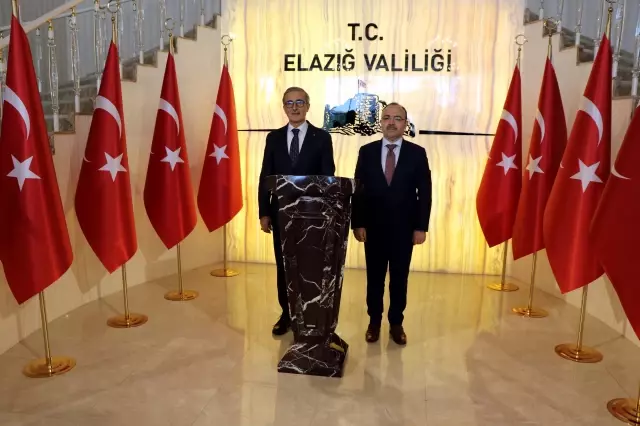 Cumhurbaşkanlığı Savunma Sanayii Başkanı Demir, Elazığ Valiliğini ziyaret etti Cumhurbaşkanlığı Savunma Sanayii Başkanı Demir, Elazığ Valiliğini ziyaret etti
