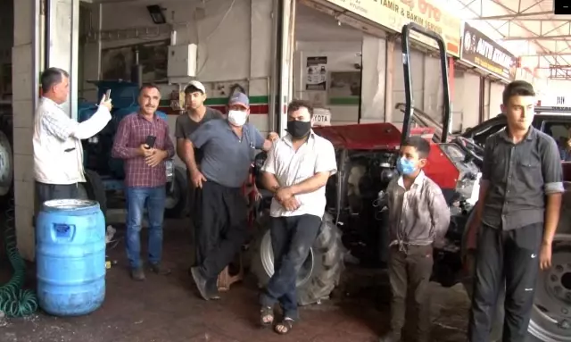 Davul zurnayla karpuz satıyorlar Davul zurnayla karpuz satıyorlar