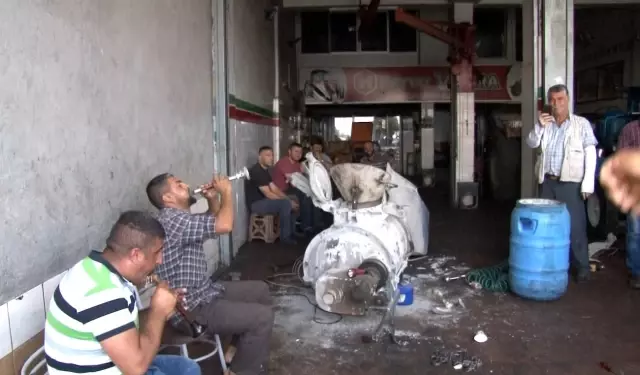 Davul zurnayla karpuz satıyorlar Davul zurnayla karpuz satıyorlar