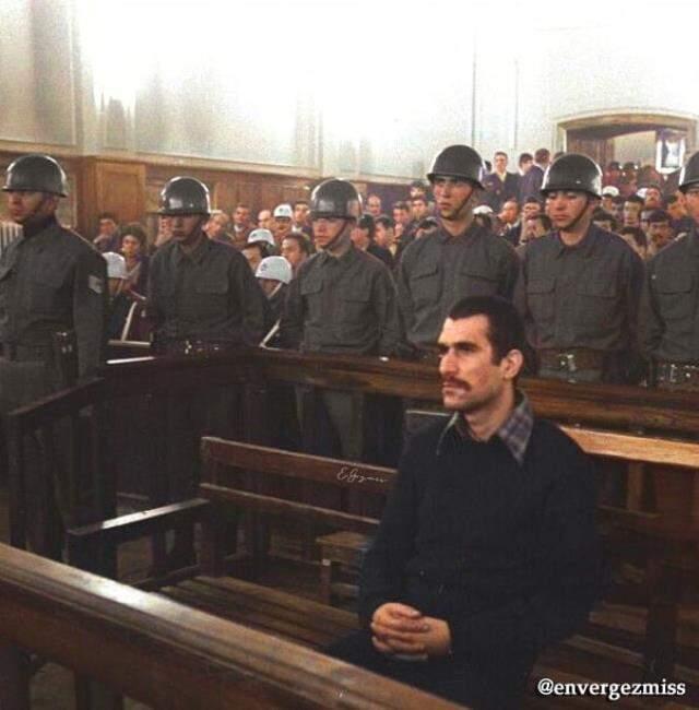 Deniz Gezmiş'in hiç bilinmeyen bir fotoğrafı daha ortaya çıktı Deniz Gezmiş'in hiç bilinmeyen bir fotoğrafı daha ortaya çıktı