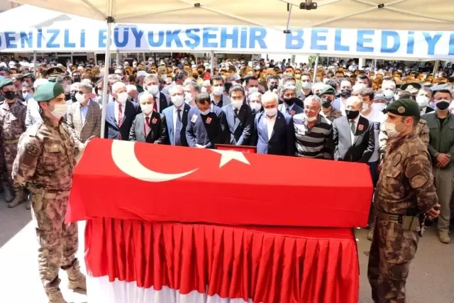 Denizlili şehidin zeybek görüntüleri yürekleri dağladı Denizlili şehidin zeybek görüntüleri yürekleri dağladı