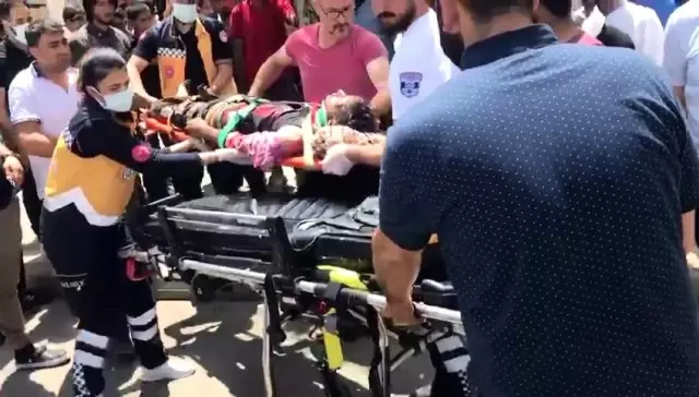 Diyarbakır'da Afganistan uyruklu göçmen, tavuk dürüm için canından oldu Diyarbakır'da Afganistan uyruklu göçmen, tavuk dürüm için canından oldu