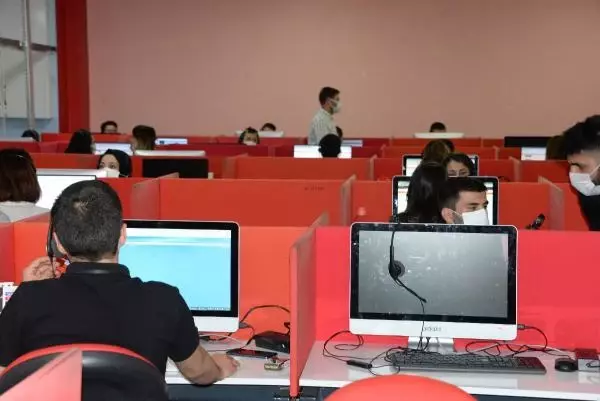 DİYARBAKIR'DA ÇAĞRI MERKEZLERİNDE İSTİHDAM HEDEFİ 5 BİN DİYARBAKIR'DA ÇAĞRI MERKEZLERİNDE İSTİHDAM HEDEFİ 5 BİN