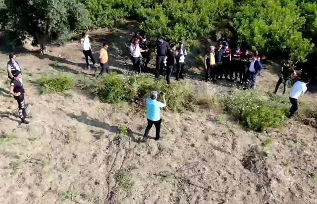 Diyarbakır'da hakkında kayıp başvurusu yapılan kişinin Mersin'de öldürülmesiyle ilgili 4 tutuklama Diyarbakır'da hakkında kayıp başvurusu yapılan kişinin Mersin'de öldürülmesiyle ilgili 4 tutuklama