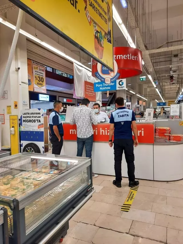 Diyarbakır'da zabıta ekipleri reyonlarda künye kontrolü yaptı Diyarbakır'da zabıta ekipleri reyonlarda künye kontrolü yaptı