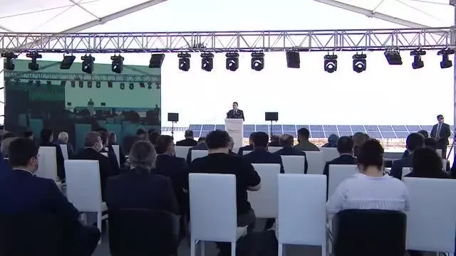 Dönmez: 'ABD'den, Almanya'dan, Japonya'dan ve Kore'den daha fazla güneş paneli üretiyoruz' Dönmez: 'ABD'den, Almanya'dan, Japonya'dan ve Kore'den daha fazla güneş paneli üretiyoruz'