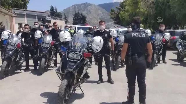 Drone destekli trafik denetiminde 11 sürücüye 15 bin 337 lira ceza verildi Drone destekli trafik denetiminde 11 sürücüye 15 bin 337 lira ceza verildi