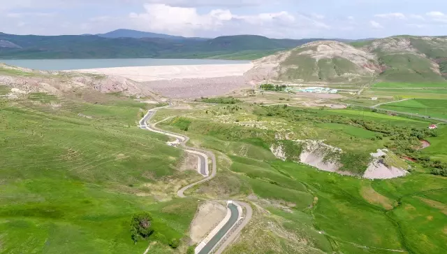 DSİ, Erzurum, Erzincan ve Ağrı'da tarım arazilerini sulayarak ülke ekonomisine katkı sağlayacak DSİ, Erzurum, Erzincan ve Ağrı'da tarım arazilerini sulayarak ülke ekonomisine katkı sağlayacak
