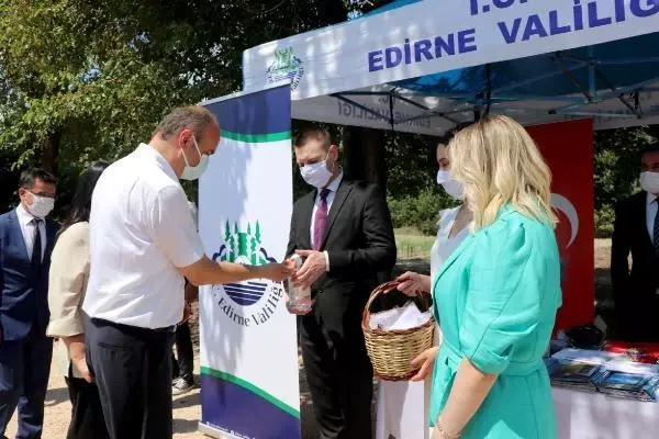 EDİRNE'DE 'LAVANTA TARLA GÜNLERİ' İLE MOR BAHÇELER ŞENLENDİ EDİRNE'DE 'LAVANTA TARLA GÜNLERİ' İLE MOR BAHÇELER ŞENLENDİ