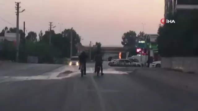 El ele tehlikeli yolculuk El ele tehlikeli yolculuk
