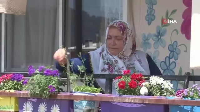Engellere kafa tutan kadın: 'Şalvarlı ressam Engellere kafa tutan kadın: 'Şalvarlı ressam