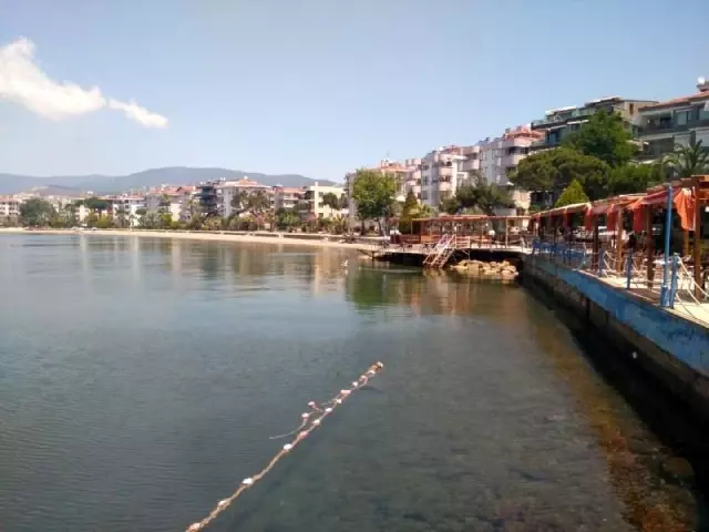 Erdek sahilleri normalleşiyor Erdek sahilleri normalleşiyor