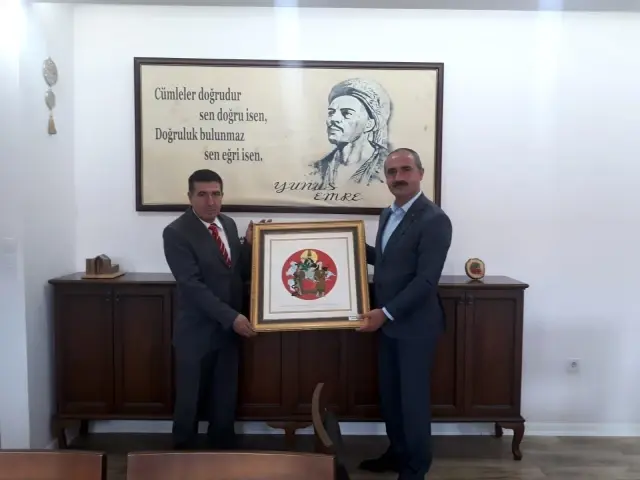 Eskişehir Kızılelma Turan Derneği'nden Mihalıççık'a anlamlı ziyaretler Eskişehir Kızılelma Turan Derneği'nden Mihalıççık'a anlamlı ziyaretler