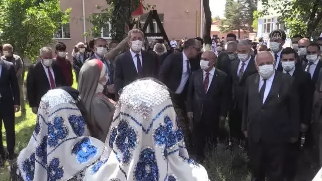 Son dakika haber... ESKİŞEHİR - Milli Eğitim Bakanı Selçuk, 'Anadolu Masalları Eskişehir Masal Evi'nin açılışını yaptı Son dakika haber... ESKİŞEHİR - Milli Eğitim Bakanı Selçuk, 'Anadolu Masalları Eskişehir Masal Evi'nin açılışını yaptı