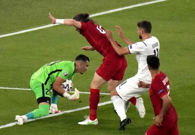 EURO 2020: Türkiye: 0 - İtalya: 0 (Maç devam ediyor) EURO 2020: Türkiye: 0 - İtalya: 0 (Maç devam ediyor)
