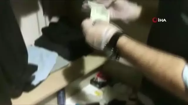Son dakika haberi! FETÖ operasyonunda eski emniyet müdürünün eşi gözaltına alındı Son dakika haberi! FETÖ operasyonunda eski emniyet müdürünün eşi gözaltına alındı