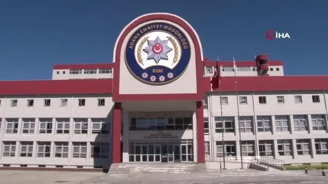FETÖ tehdidiyle 40 bin lira dolandıran 3 sahte polis tutuklandı FETÖ tehdidiyle 40 bin lira dolandıran 3 sahte polis tutuklandı