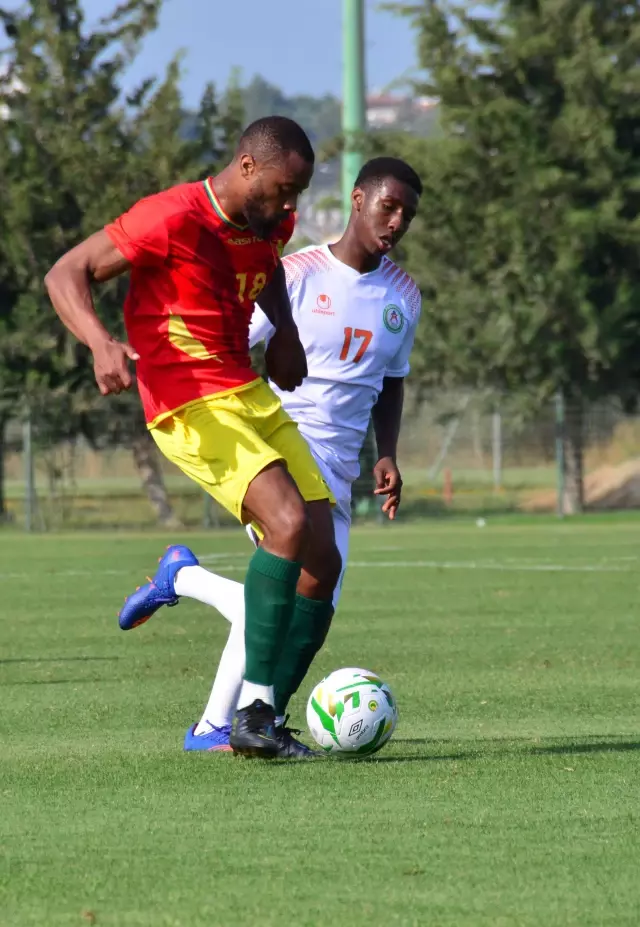 Futbol: Uluslararası Rival Turnuvası Futbol: Uluslararası Rival Turnuvası