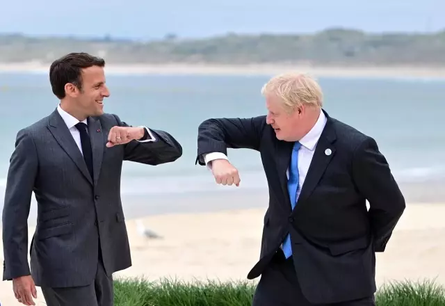 G7 Liderler Zirvesi'nin ilk toplantısı G7 Liderler Zirvesi'nin ilk toplantısı