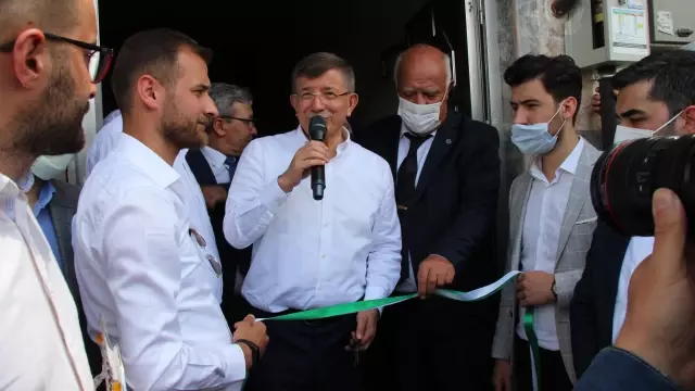 Gelecek Partisi Genel Başkanı Davutoğlu, parti teşkilatlarının açılışına katıldı Gelecek Partisi Genel Başkanı Davutoğlu, parti teşkilatlarının açılışına katıldı