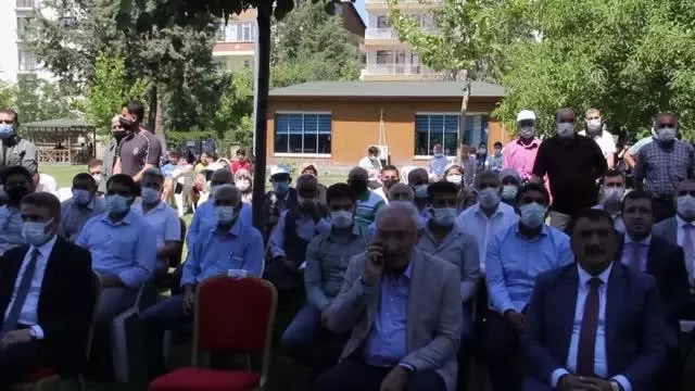 Gelinciktepe deprem konutları için kura çekildi Gelinciktepe deprem konutları için kura çekildi