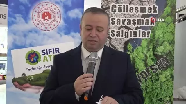 Gelişi güzel atılan maskeler çevreyi ve insan sağlığını tehdit ediyor Gelişi güzel atılan maskeler çevreyi ve insan sağlığını tehdit ediyor