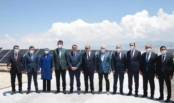 Güneş santralinin ilk fazı devrede Güneş santralinin ilk fazı devrede