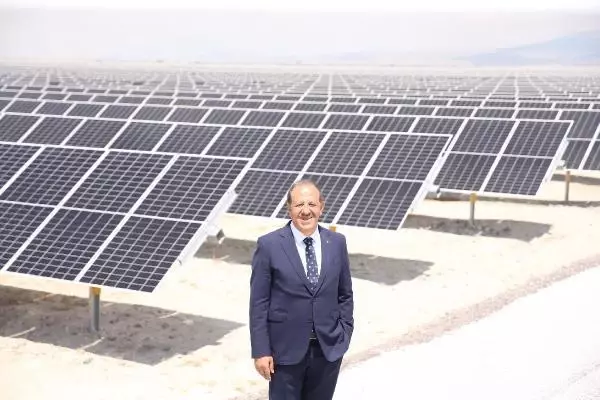 Güneş santralinin ilk fazı devrede Güneş santralinin ilk fazı devrede