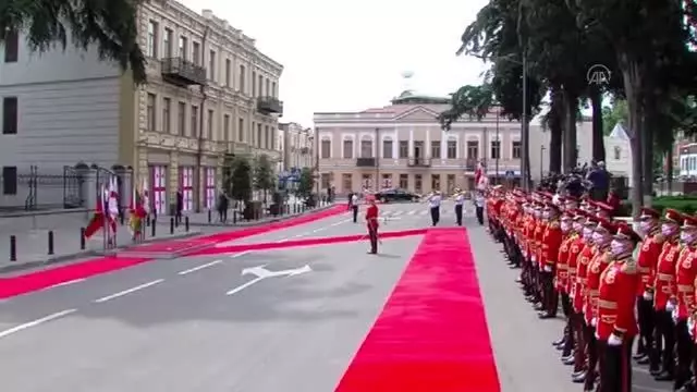 Gürcistan Cumhurbaşkanı Zurabişvili, Güney Osetya'nın işgal hattında kışkırtıcı girişimlerin devam ettiğini belirtti Gürcistan Cumhurbaşkanı Zurabişvili, Güney Osetya'nın işgal hattında kışkırtıcı girişimlerin devam ettiğini belirtti
