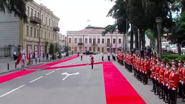 Gürcistan Cumhurbaşkanı Zurabişvili, Güney Osetya'nın işgal hattında kışkırtıcı girişimlerin devam ettiğini belirtti Gürcistan Cumhurbaşkanı Zurabişvili, Güney Osetya'nın işgal hattında kışkırtıcı girişimlerin devam ettiğini belirtti