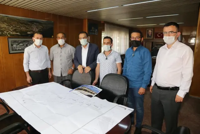 Hadim'e yeni dükkan ve otopark yapılıyor Hadim'e yeni dükkan ve otopark yapılıyor