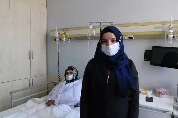 HAKKARİ'DE İLK KEZ 'UYANIK BEYİN AMELİYATI' YAPILDI HAKKARİ'DE İLK KEZ 'UYANIK BEYİN AMELİYATI' YAPILDI