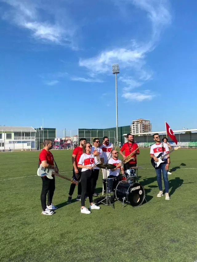 Halk bandosundan 'bizim çocuklar'a marşlı klipli destek: 'Bizim Çocuklar' Halk bandosundan 'bizim çocuklar'a marşlı klipli destek: 'Bizim Çocuklar'