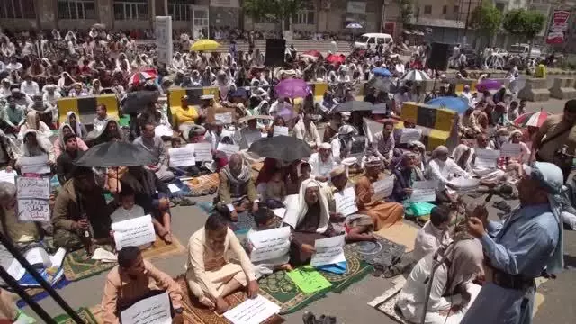 Hayat pahalılığı ve yolsuzluğa karşı protestolar üçüncü haftasına girdi Hayat pahalılığı ve yolsuzluğa karşı protestolar üçüncü haftasına girdi