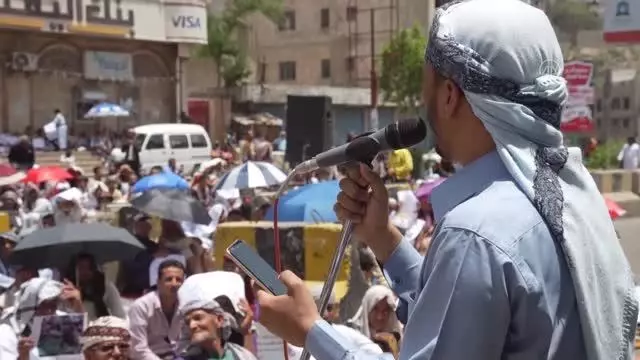 Hayat pahalılığı ve yolsuzluğa karşı protestolar üçüncü haftasına girdi Hayat pahalılığı ve yolsuzluğa karşı protestolar üçüncü haftasına girdi
