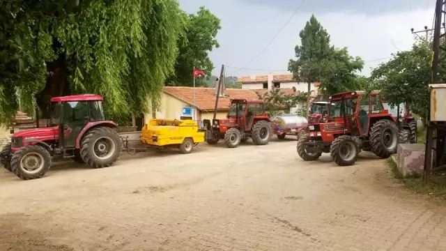Hisarcık'ta ORKÖY desteğiyle 6 orman köylüsü traktörlerine kavuştu Hisarcık'ta ORKÖY desteğiyle 6 orman köylüsü traktörlerine kavuştu