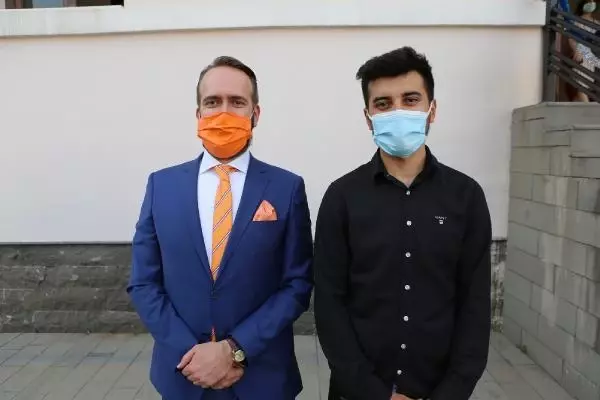 Hollanda Büyükelçiliği, çobanlık yaparak Tilburg Üniversitesi'ne hazırlanan Mahir için devrede Hollanda Büyükelçiliği, çobanlık yaparak Tilburg Üniversitesi'ne hazırlanan Mahir için devrede