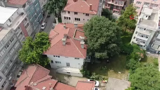 Humeyni'nin sürgün yıllarında Bursa'da kaldığı ev 20 milyona satılacak Humeyni'nin sürgün yıllarında Bursa'da kaldığı ev 20 milyona satılacak