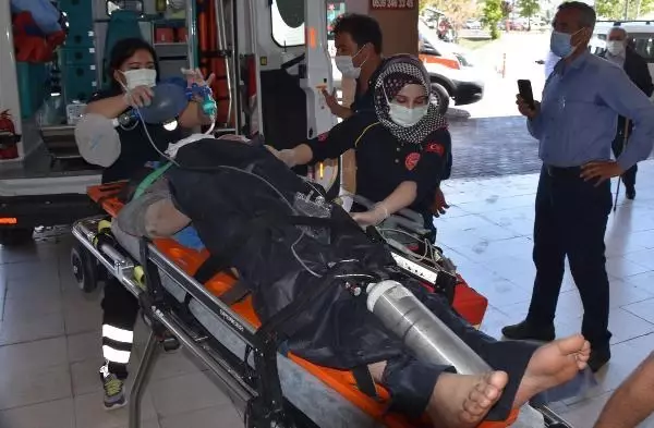 Son dakika haberleri: İNŞAATTAN DÜŞEN İŞÇİ, AMBULANS HELİKOPTERLE SEVK EDİLDİ Son dakika haberleri: İNŞAATTAN DÜŞEN İŞÇİ, AMBULANS HELİKOPTERLE SEVK EDİLDİ