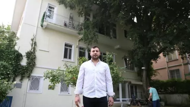 İran'ın eski lideri Humeyni'nin sürgün yıllarında Bursa'da kaldığı ev 20 milyona satışa çıktı İran'ın eski lideri Humeyni'nin sürgün yıllarında Bursa'da kaldığı ev 20 milyona satışa çıktı