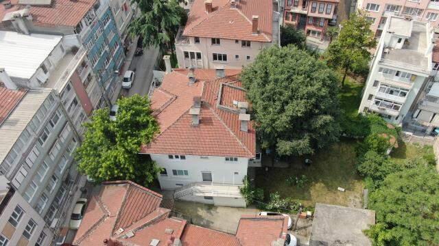 İran'ın eski lideri Humeyni'nin sürgün yıllarında Bursa'da kaldığı ev 20 milyona satışa çıktı İran'ın eski lideri Humeyni'nin sürgün yıllarında Bursa'da kaldığı ev 20 milyona satışa çıktı
