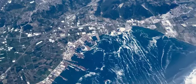(DRONE) Müsilaj temizleme çalışmaları devam ediyor (DRONE) Müsilaj temizleme çalışmaları devam ediyor