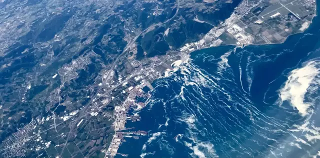 (DRONE) Müsilaj temizleme çalışmaları devam ediyor (DRONE) Müsilaj temizleme çalışmaları devam ediyor