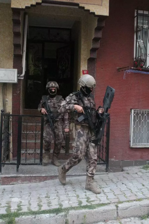 'NURİŞ KARDEŞLER'E OPERASYON: 19 GÖZALTI 'NURİŞ KARDEŞLER'E OPERASYON: 19 GÖZALTI