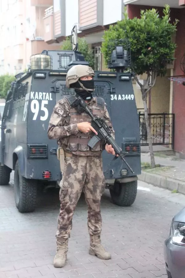 'NURİŞ KARDEŞLER'E OPERASYON: 19 GÖZALTI 'NURİŞ KARDEŞLER'E OPERASYON: 19 GÖZALTI