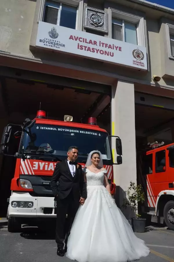 İTFAİYECİNİN NİKAHINA ARKADAŞLARINDAN 'TULUMBACILAR' SÜRPRİZİ İTFAİYECİNİN NİKAHINA ARKADAŞLARINDAN 'TULUMBACILAR' SÜRPRİZİ