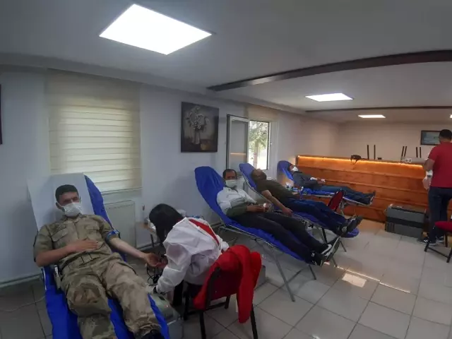Jandarma'dan kan bağışı Jandarma'dan kan bağışı