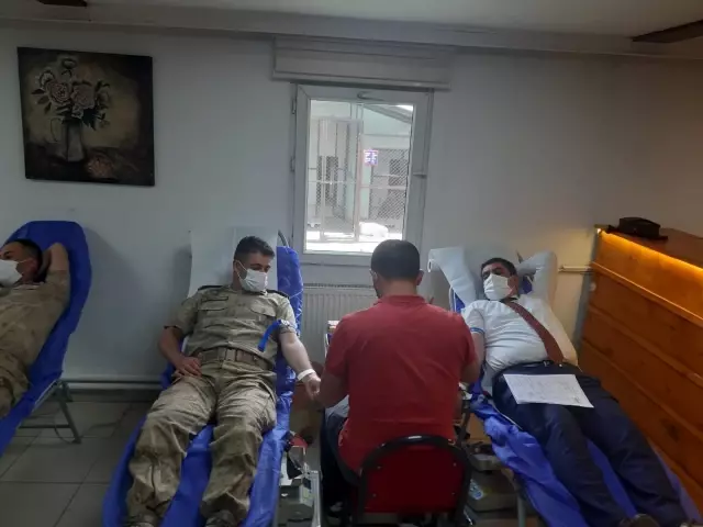 Jandarma'dan kan bağışı Jandarma'dan kan bağışı