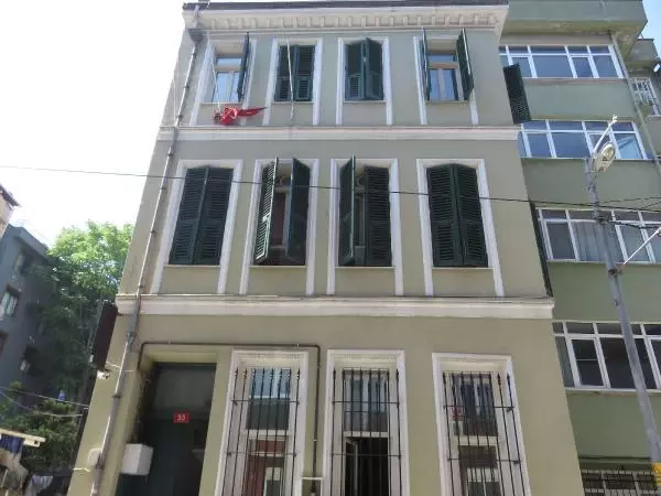 KADIKÖY'DE ŞEBNEM HEMŞİRENİN SIR ÖLÜMÜ KADIKÖY'DE ŞEBNEM HEMŞİRENİN SIR ÖLÜMÜ