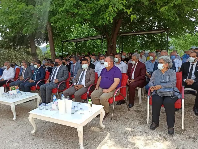 Kadirli'de yapımı tamamlanan İrfan Can Kütüphanesi hizmete açıldı Kadirli'de yapımı tamamlanan İrfan Can Kütüphanesi hizmete açıldı